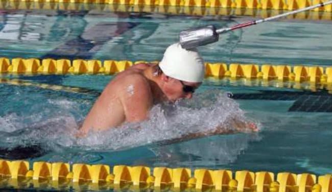 Tecnología deportiva: Crean una gorra especial para nadadores invidentes