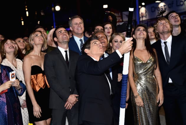 Nuevo estudio sugiere lo que ya todos sabíamos: quienes se toman muchas selfis tienen problemas de autoestima