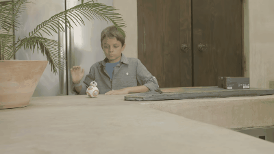 ¿Estás bajo en midiclorianos? La realidad aumentada llega a Star Wars con Force Band