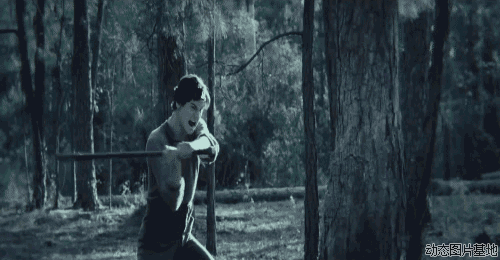 La culminación de la saga del denim: los remaches metálicos SON TODO en la historia de tus jeans