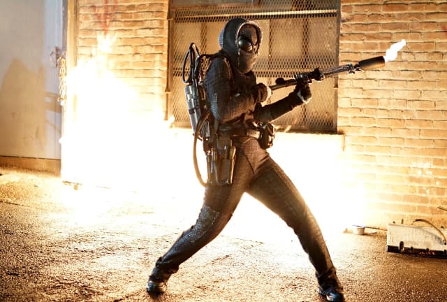 El creador de Gotham ve las cosas de modo diferente y cree que los superhéroes NO funcionan en la TV