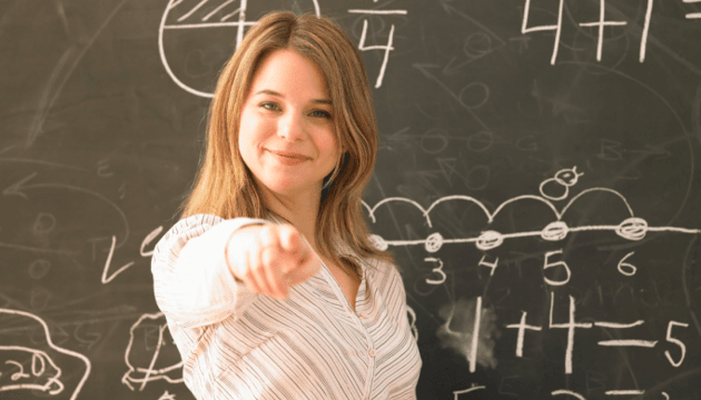 Los caballeros las prefieren... ¿tontas? Esto indicaría un nuevo estudio