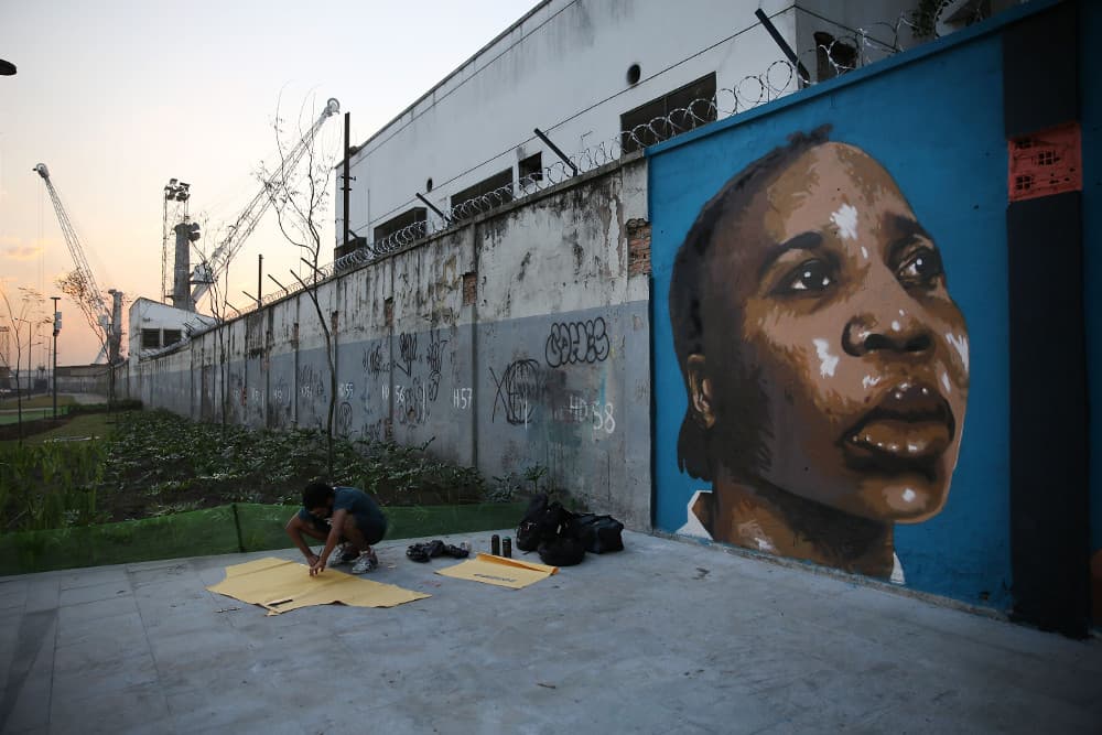 Sus voces y sus rostros: mural en Río de Janeiro honra al primer Equipo Olímpico de Atletas Refugiados