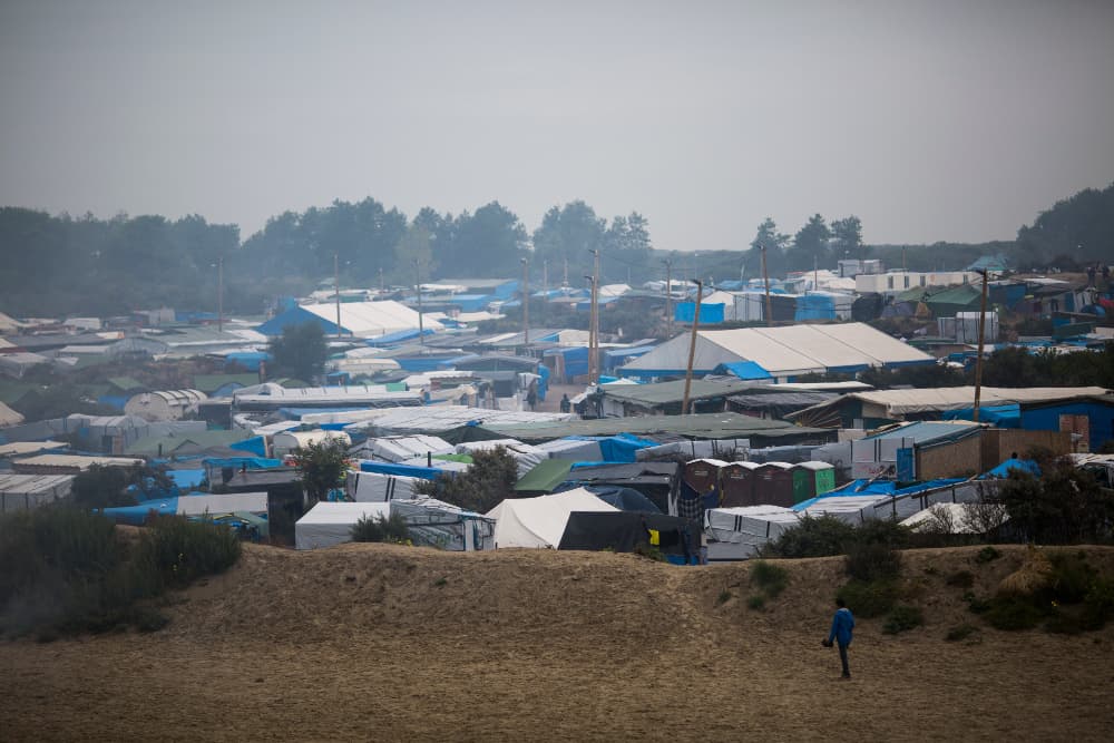 Gran Bretaña financiará un muro para evitar que refugiados lleguen desde Calais