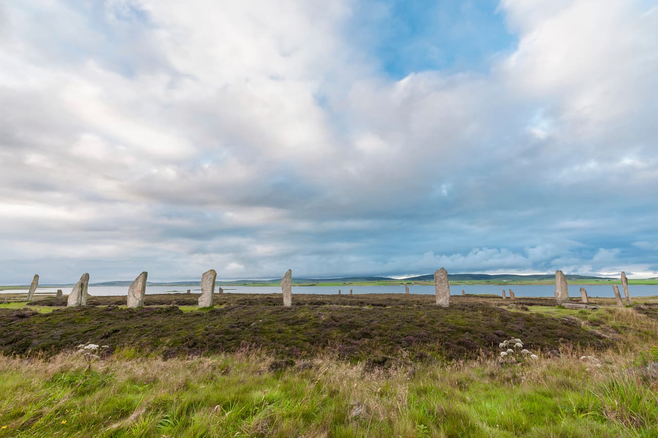 Arqueólogos descubrieron la más antigua y misteriosa estructura de piedra enterrada en Escocia