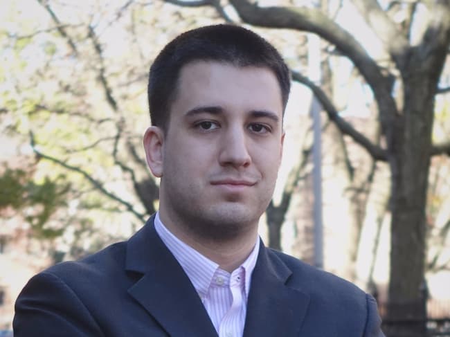 Este Neoyorquino es el primero en atraparlos a todos (los 142 del Pokédex disponibles en su país)