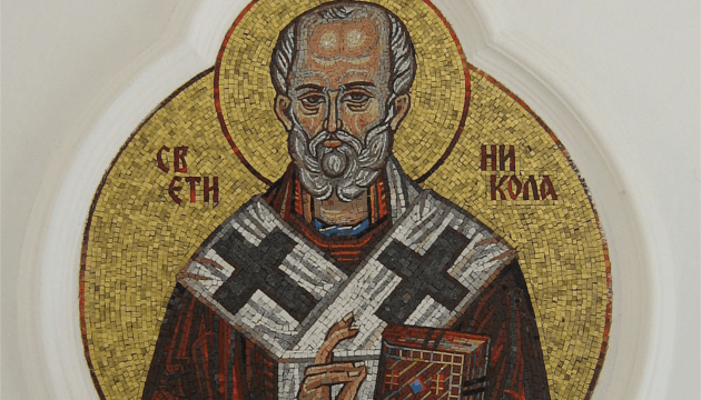 7 ocasiones en que alguien tomó parte del cuerpo de un famoso como «souvenir»