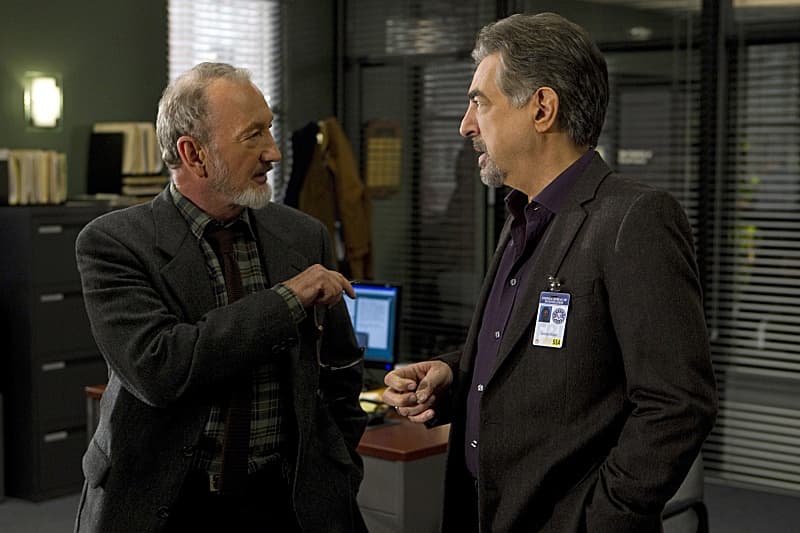 Crítica de Criminal Minds 7x19: Heathridge Manor