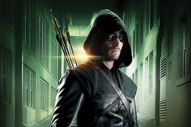 Stephen Amell no extraña a Oliver Queen y tiene algo que decir sobre el Arrowverse