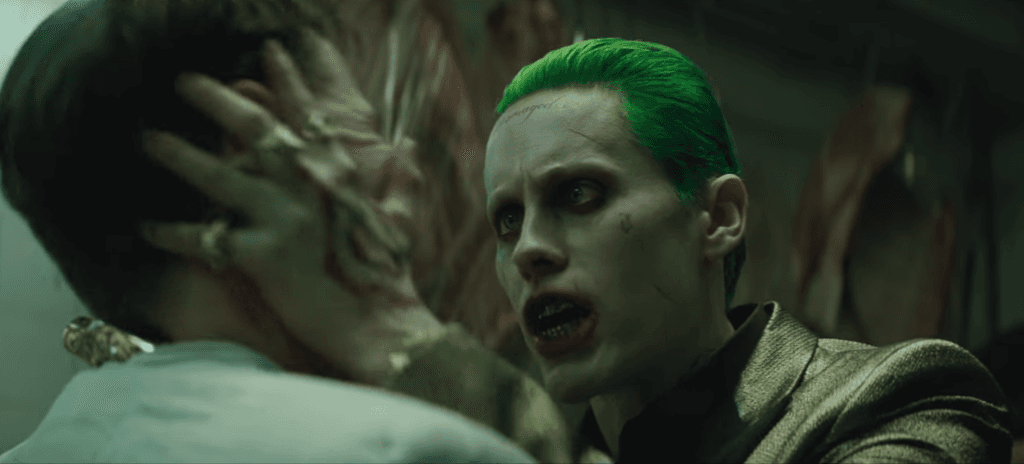 Suicide Squad: Twenty One Pilots nos enseña la prisión de los criminales más locos