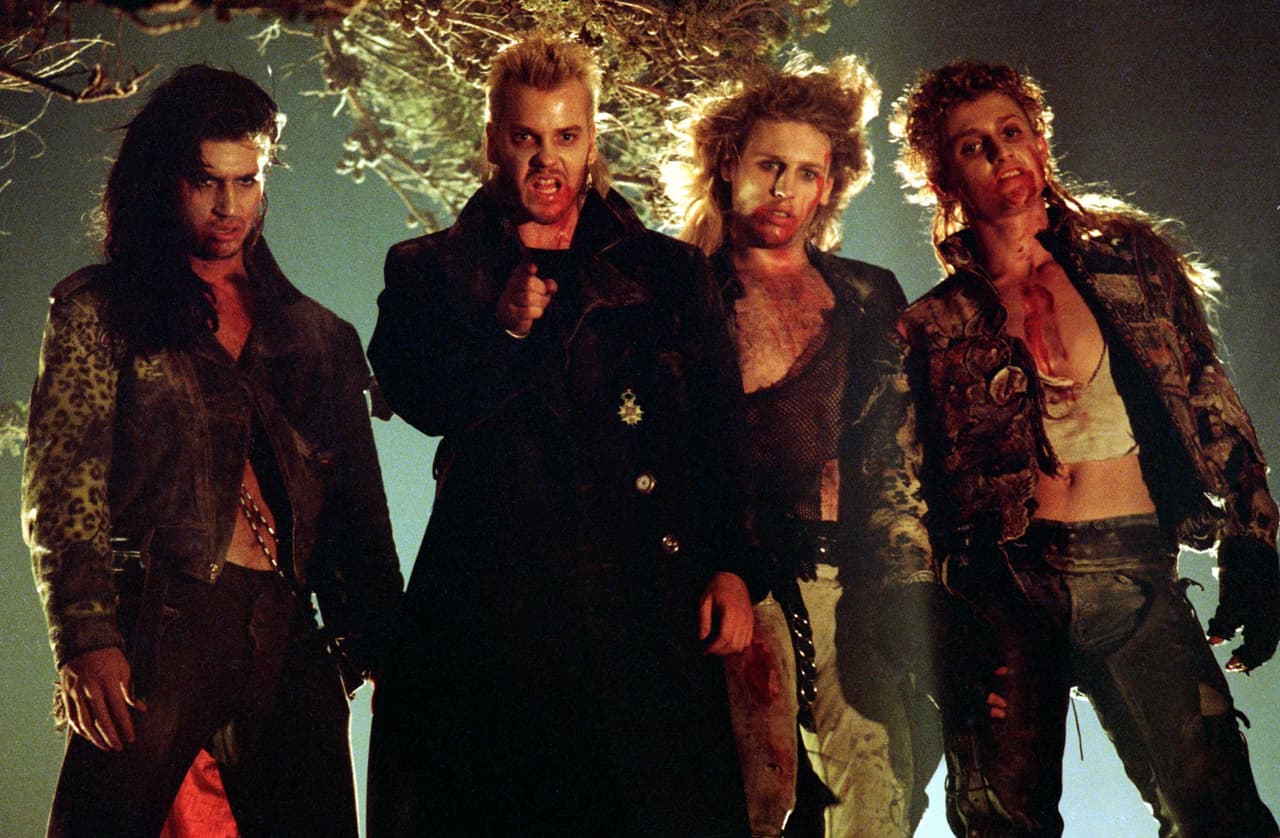 The Lost Boys es la mejor película para mirar en Halloween (según el guionista de IT)
