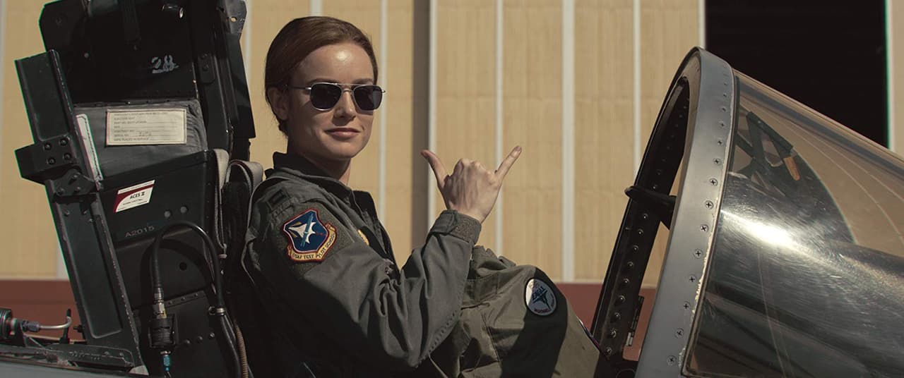 ¿Te imaginas qué harían Captain Marvel y Valkyrie juntas? Bueno, un dibujante ya lo hizo por ti