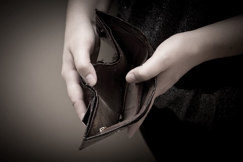 Este es el primer país que le regalará tampones y toallas sanitarias a mujeres de bajos recursos