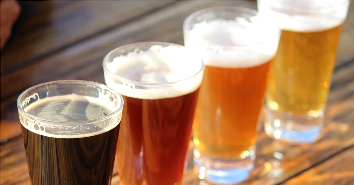15 marcas de cerveza artesanal que tienes que probar una vez en tu vida (y con qué las puedes acompañar)