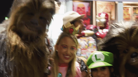 Chewbaccas en la Comic-Con: Adam Savage nos enseña cómo creó su traje