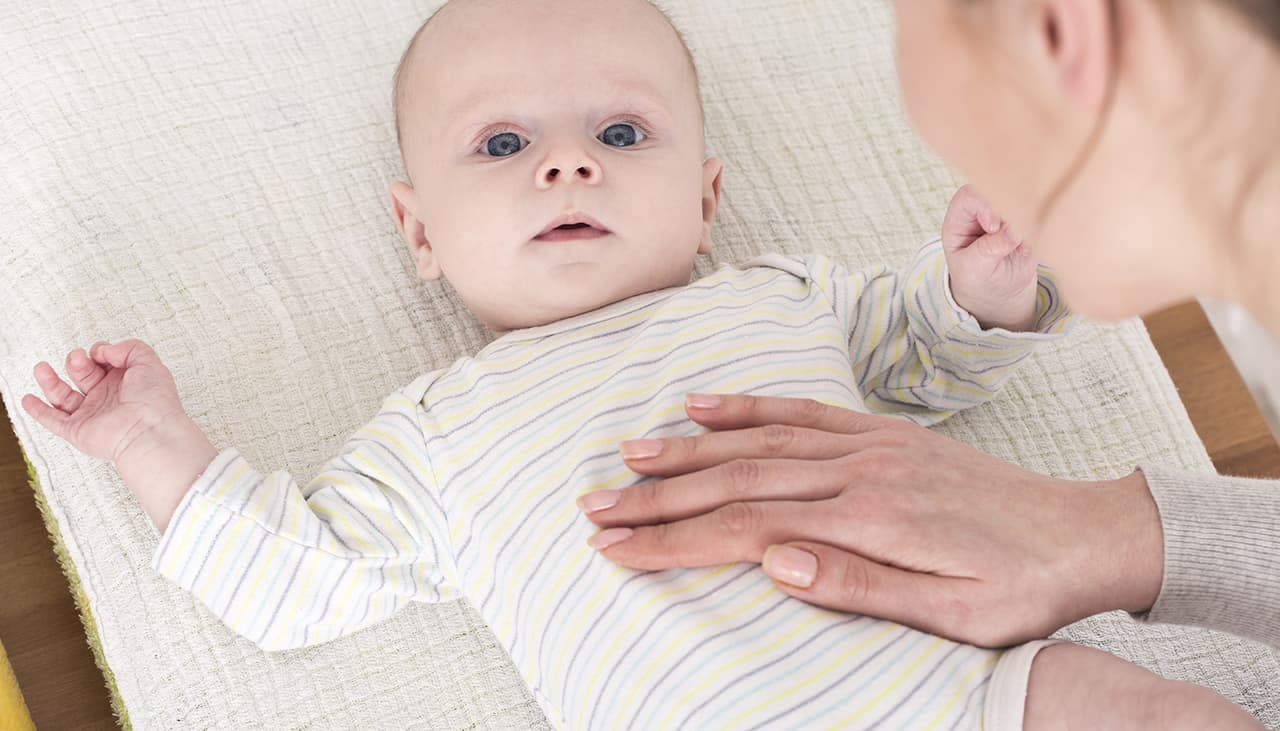 6 pasos de magia para liberar a tu bebé de los cólicos: desde los 15 días hasta los 3 meses
