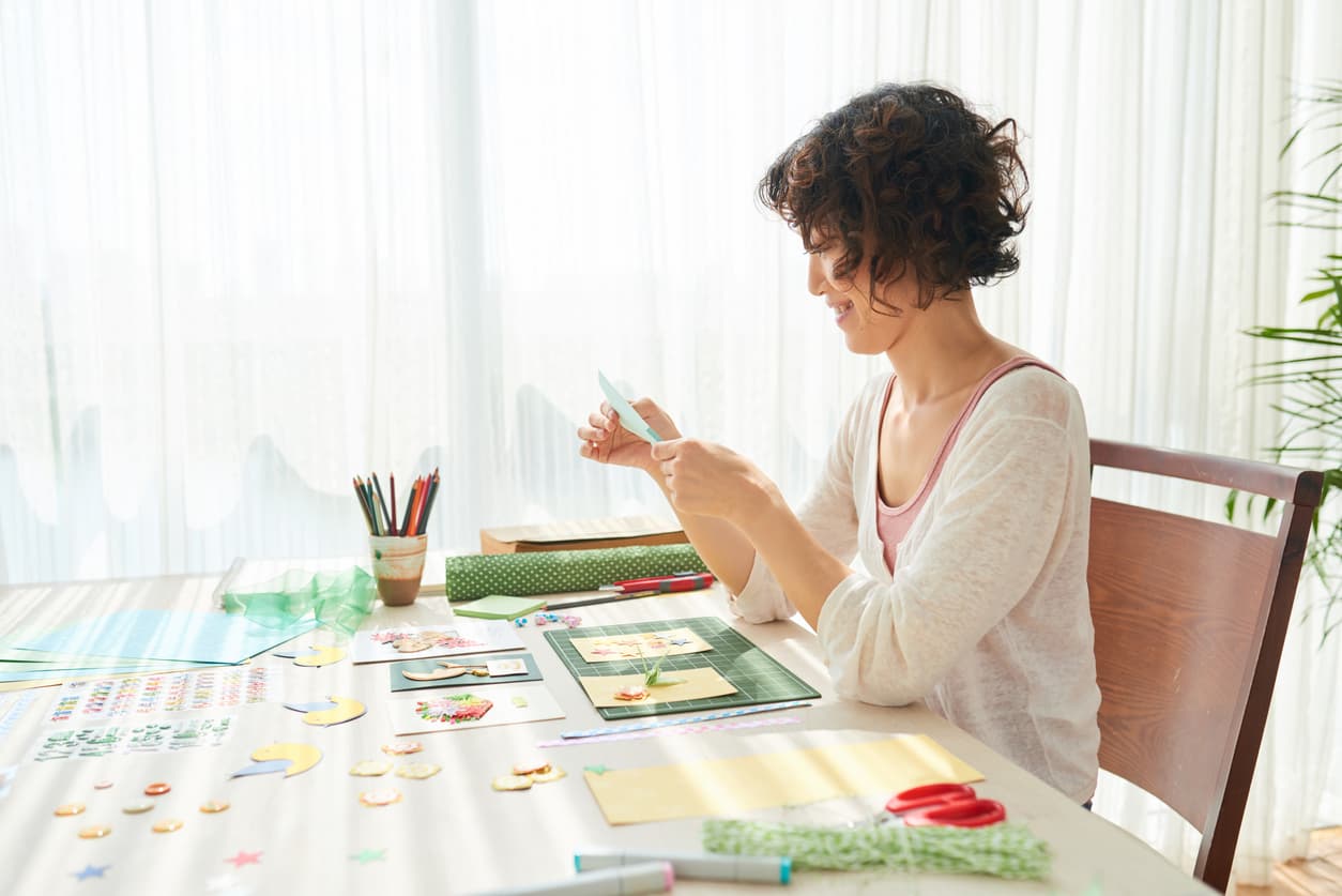 Si guardas fotos, flores y boletos el scrapbooking es lo que necesitas para conservarlos