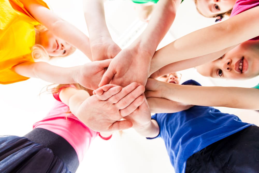 10 maneras en que puedes crear un mundo mejor para todas las mamás, ¡y no solo para la tuya!