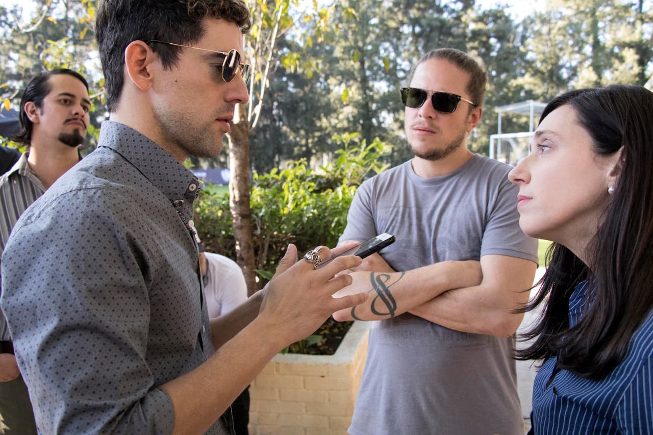 Ya viene la tercera temporada de 'Club de Cuervos' y aquí están las primeras imágenes