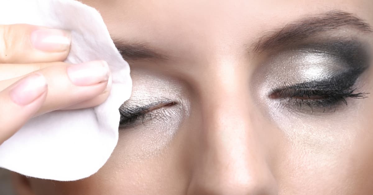 Leche limpiadora, el desmaquillante ideal para las pieles sensibles