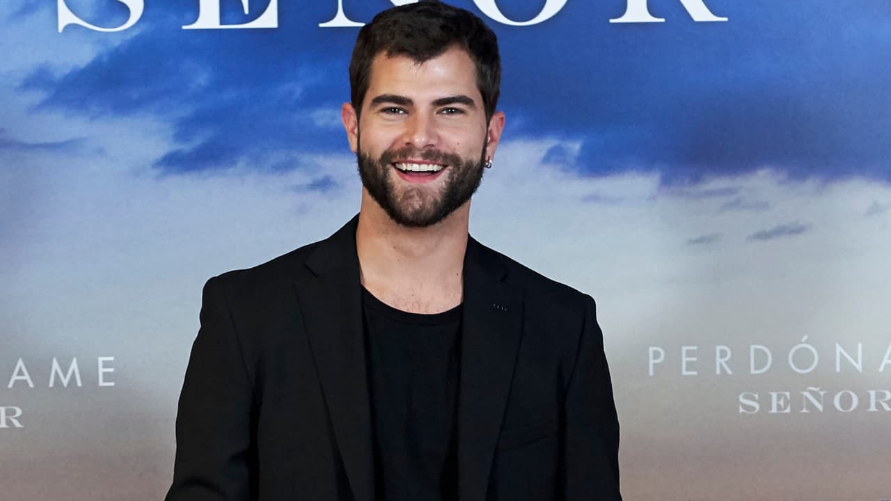 Quién es Diego Domínguez, el actor español que conquista la nueva serie argentina (y a vos)