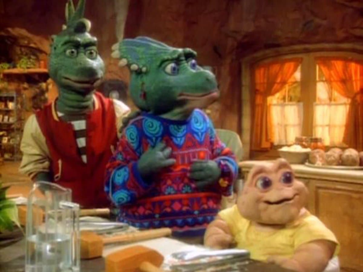 'Dinosaurios' está de vuelta y nuestro niño interior grita de emoción: te contamos los detalles