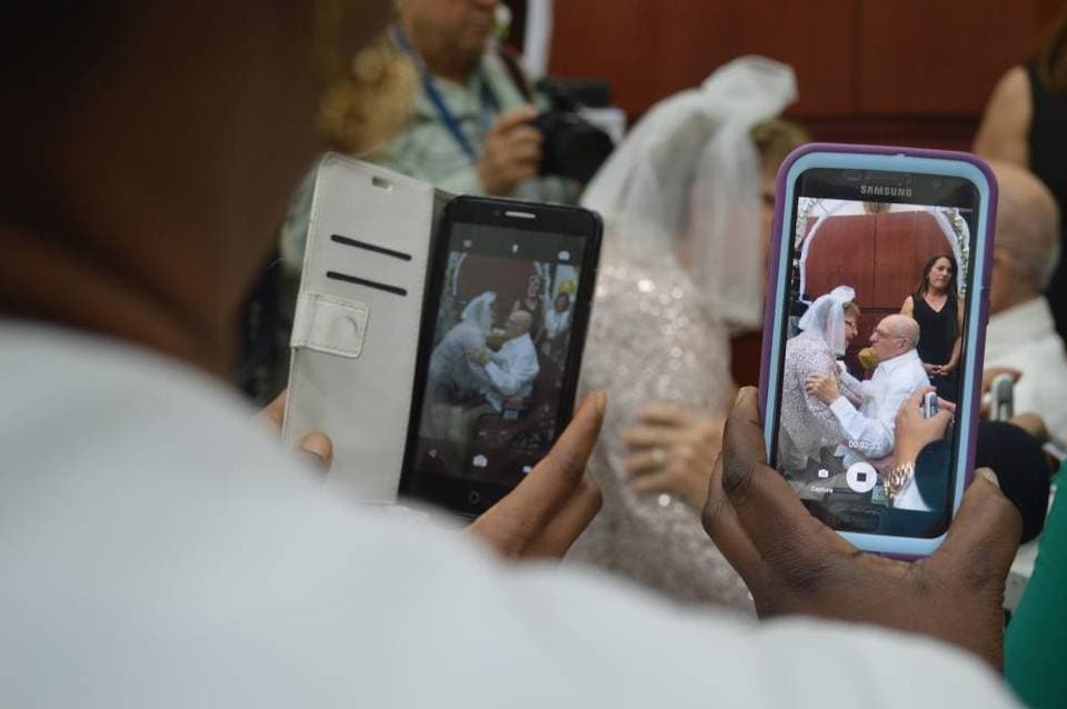 ¿Quién dijo que para el amor hay edad? Mira la edad de esta pareja que dio el sí