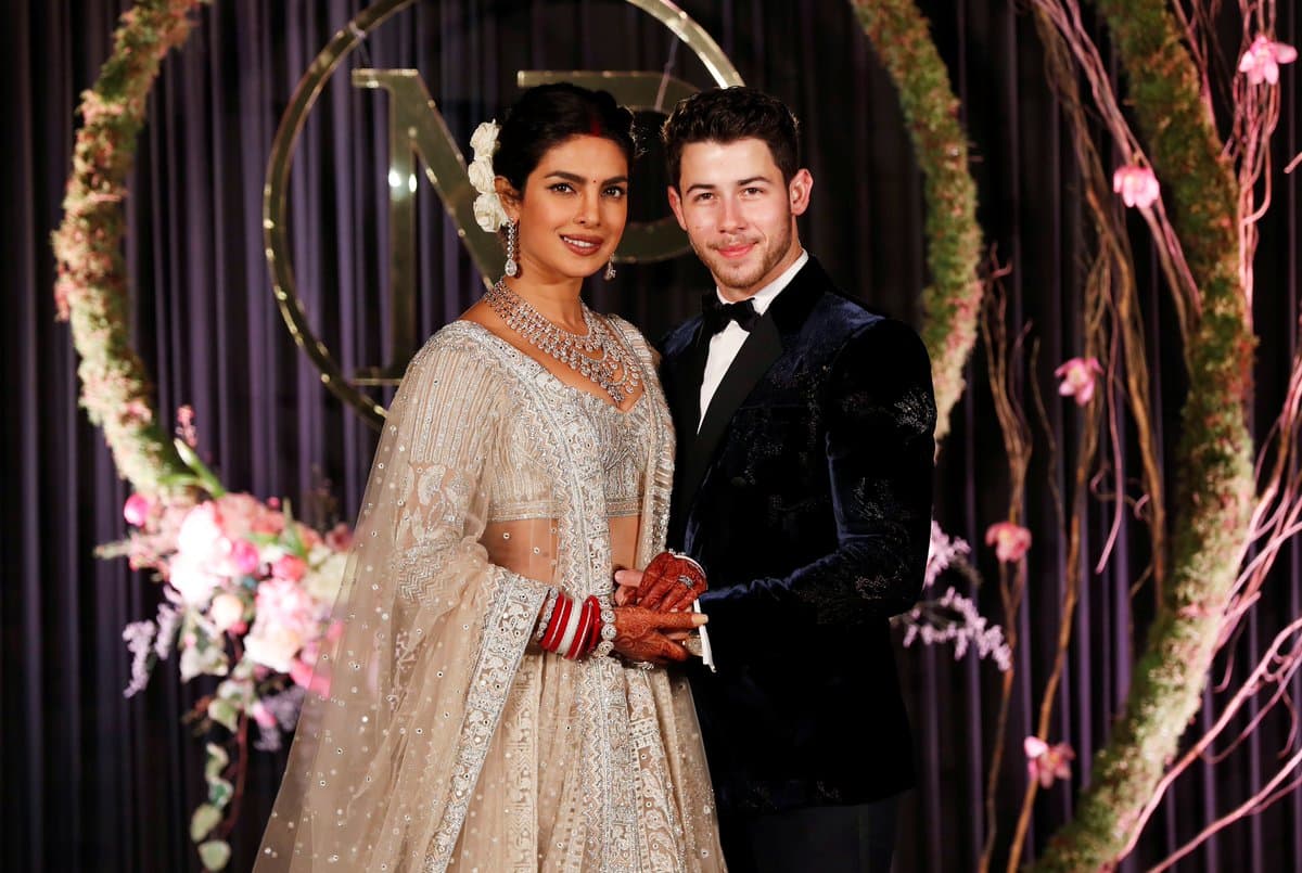 El místico souvenir de boda de Nick y Priyanka tiene un poderoso significado que los une para siempre