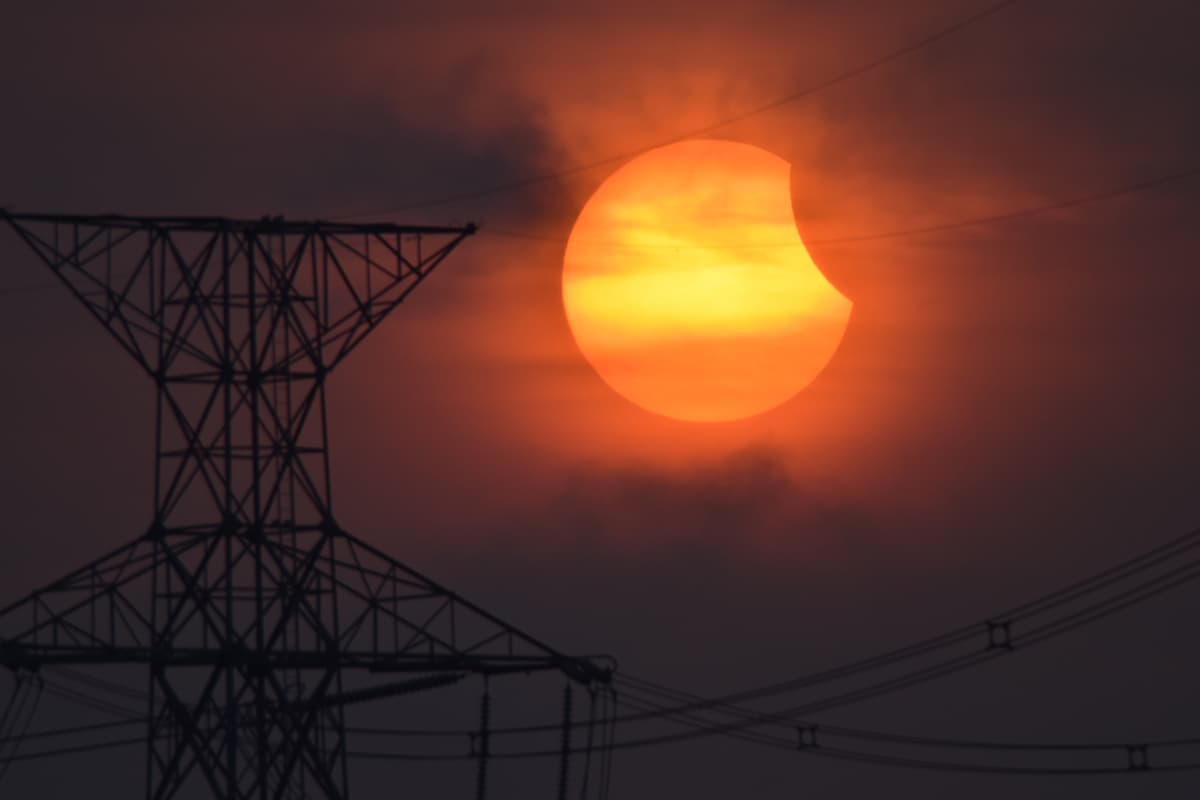 El último eclipse del año: ¿desde dónde podrá verse y a qué hora?