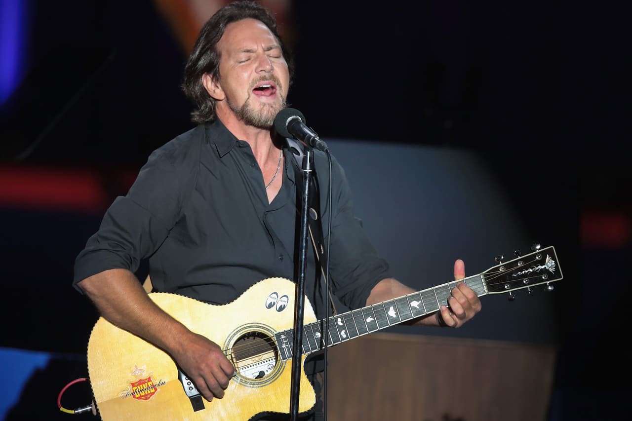 Eddie Vedder fue el inesperado consejero para la película de Lady Gaga y Bradley Cooper