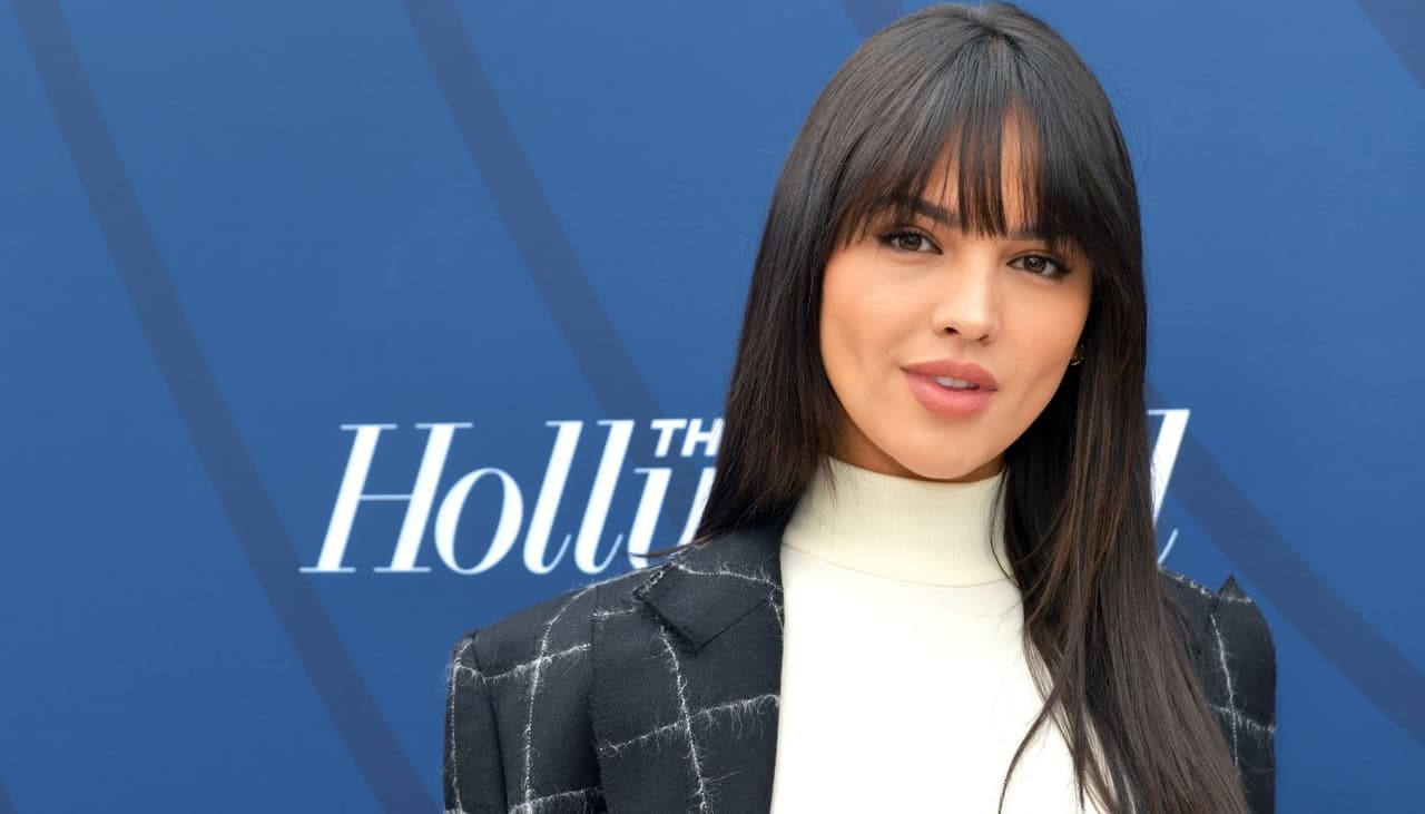 Eiza González te robará el corazón con las fotos de su primer baile de graduación