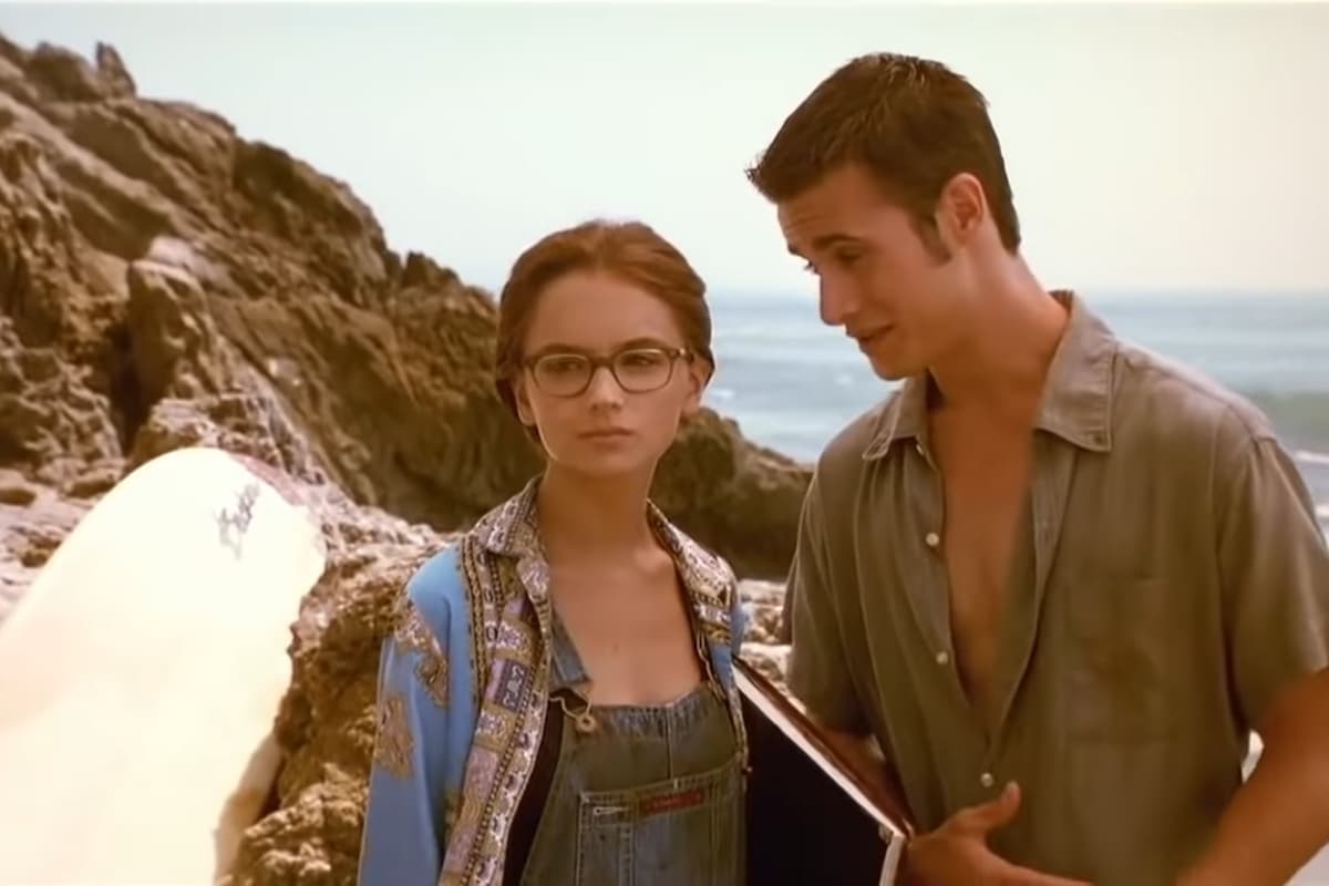 <b>‘Ella es así’</b> es una de las comedias románticas más emblemáticas de los 90, con la actuación de Rachel Leigh Cook, Freddie Prinze, Paul Walker y Matthew Lilliard.