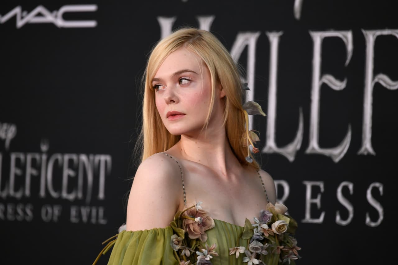 Elle Fanning es una princesa de verdad y sus hermosos looks en las red carpet lo prueban
