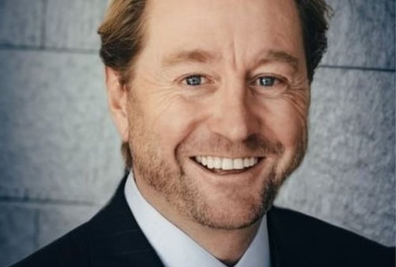 Un multimillonario decide donar parte de su fortuna para salvar al océano del plástico