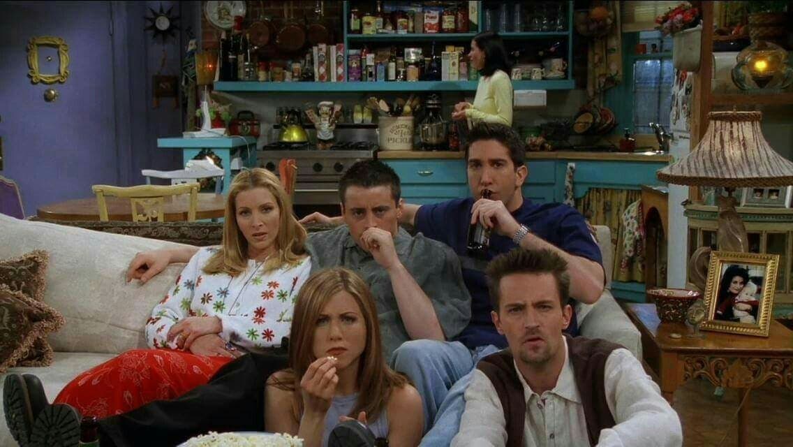 Lisa Kudrow odiaba tocar la guitarra y otros 6 secretos de ‘Friends’ que sólo los fans conocen