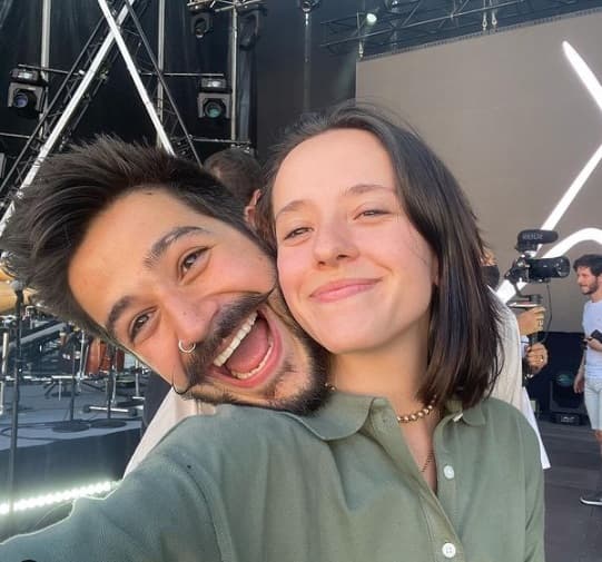 "Los médicos me dijeron un millón de veces que no podía tener hijos y que iba a ser imposible por mis hormonas y por todas estas otras cosas que supuestamente no estaban bien en mi cuerpo", señaló.