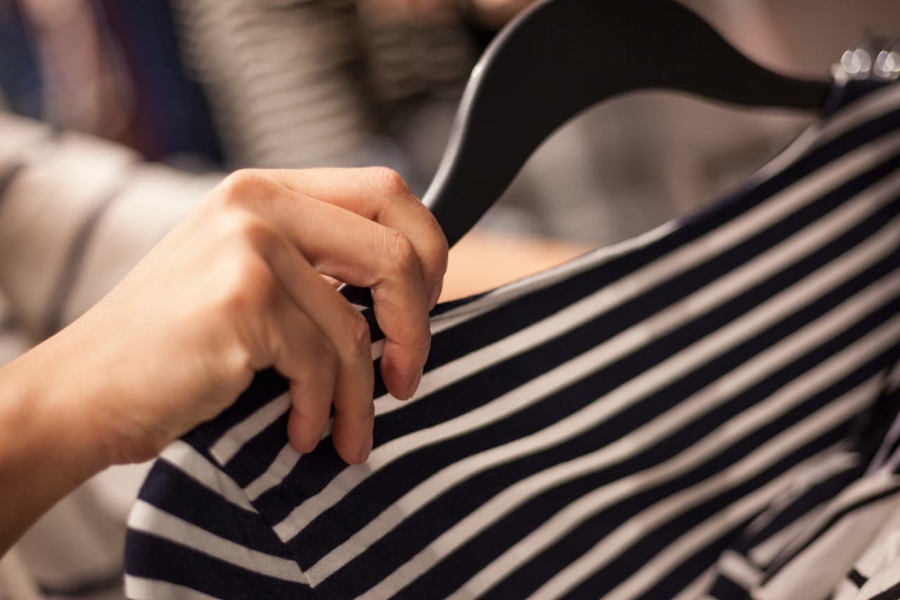 ¿Usas la ropa nueva sin lavar? Podrías tener uno de estos 4 problemas