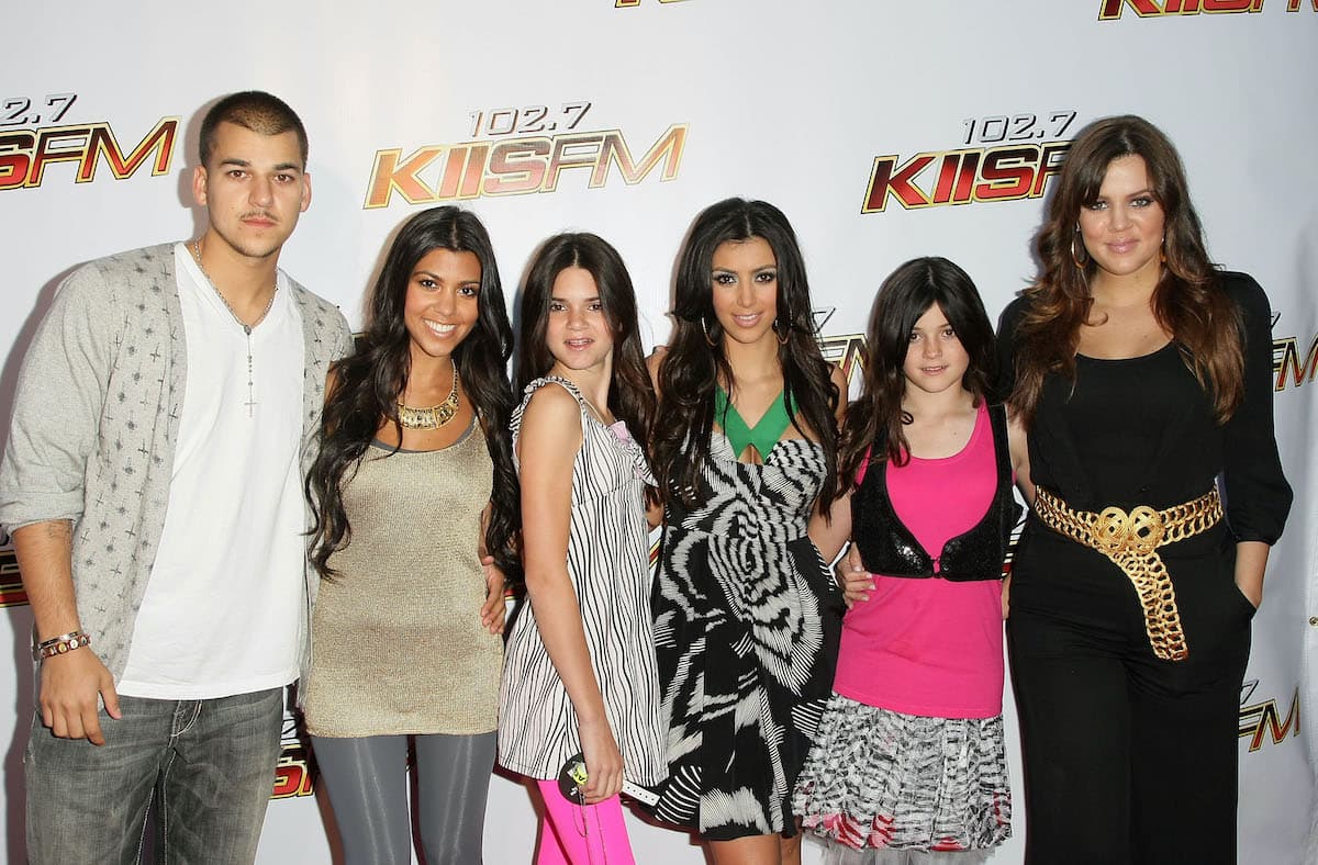El
<a href="https://www.univision.com/famosos/antes-y-despues-de-khloe-kardashian-asi-ha-cambiado-en-los-ultimos-anos-fotos">reality show ‘Keeping Up With The Kardashians’</a> se estrenó en el 2007, desde entonces, la familia ha dejado su huella en el mundo del entretenimiento. En este tiempo, además, la audiencia ha podido atestiguar los cambios físicos de cada uno de sus miembros. Aquí los recordamos.