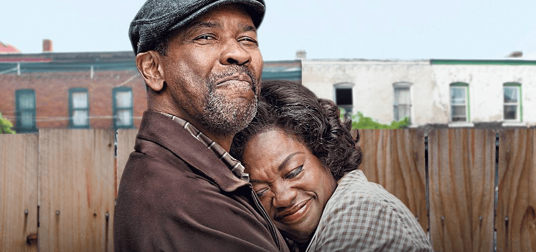 Su papel de Rose Maxson, una devota madre de familia que hace de todo para mantener junta a su familia, le valió su primer premio Oscar en el 2017.