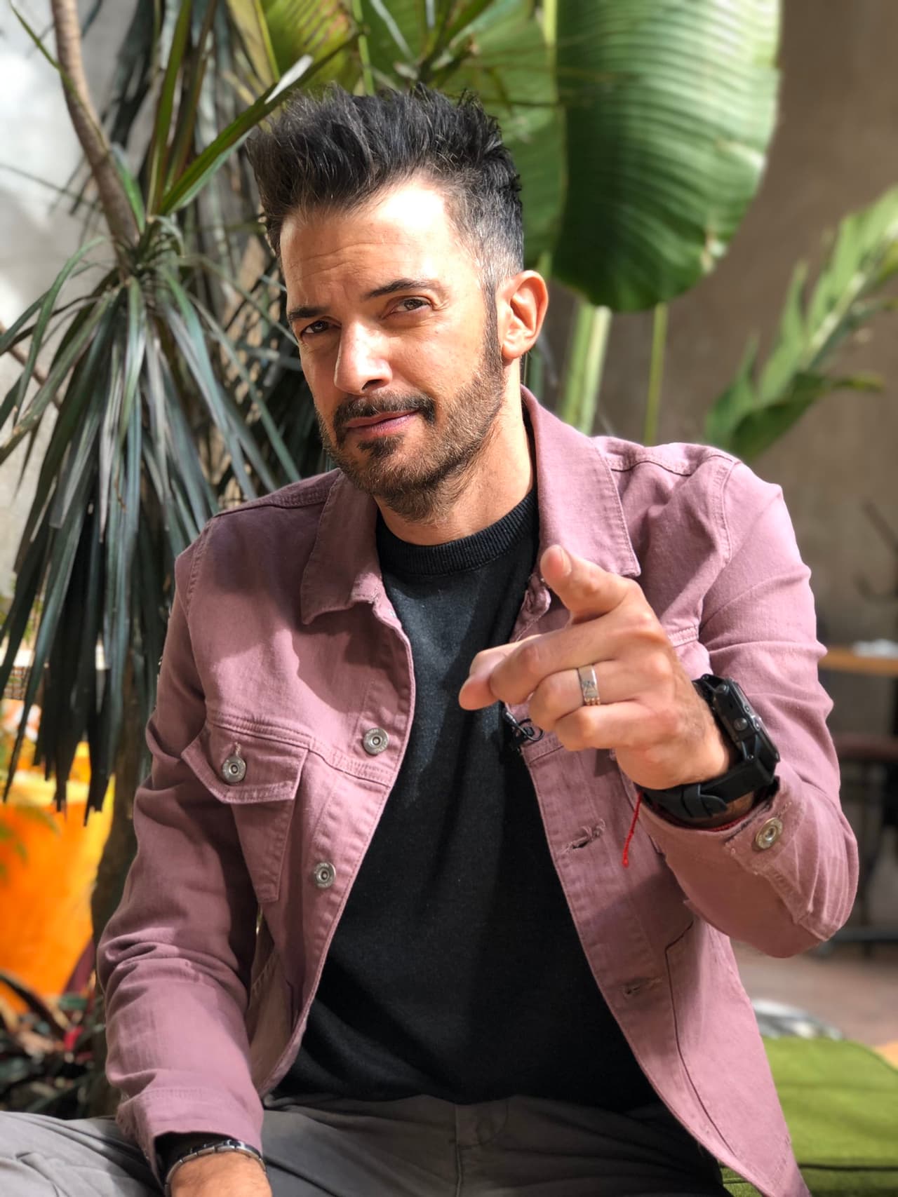 Otro de los conductores que trabajó con Fernando del Solar, y que además era su amigo, Raúl Osorio Alonzo, también compartió en su cuenta de Twitter un mensaje para despedirlo. 
<br>