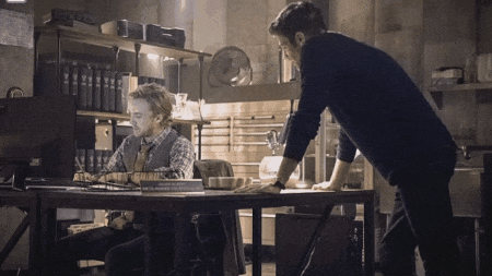 The Flash: Nuevas imágenes de Tom Felton y su respuesta sobre las futuras referencias a Harry Potter en la serie