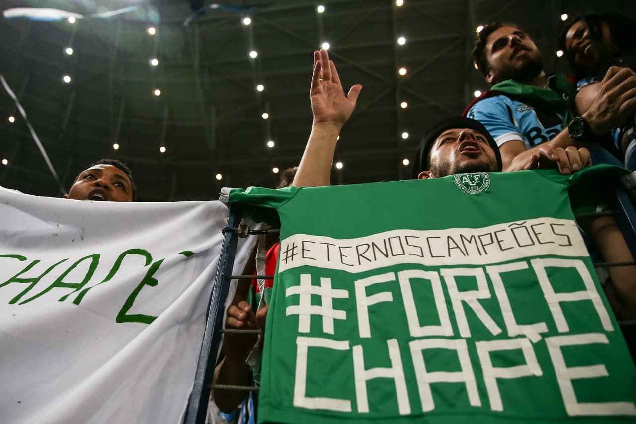 Neto, uno de los sobrevivientes del vuelo de Chapecoense, despertó del coma sin recordar el accidente