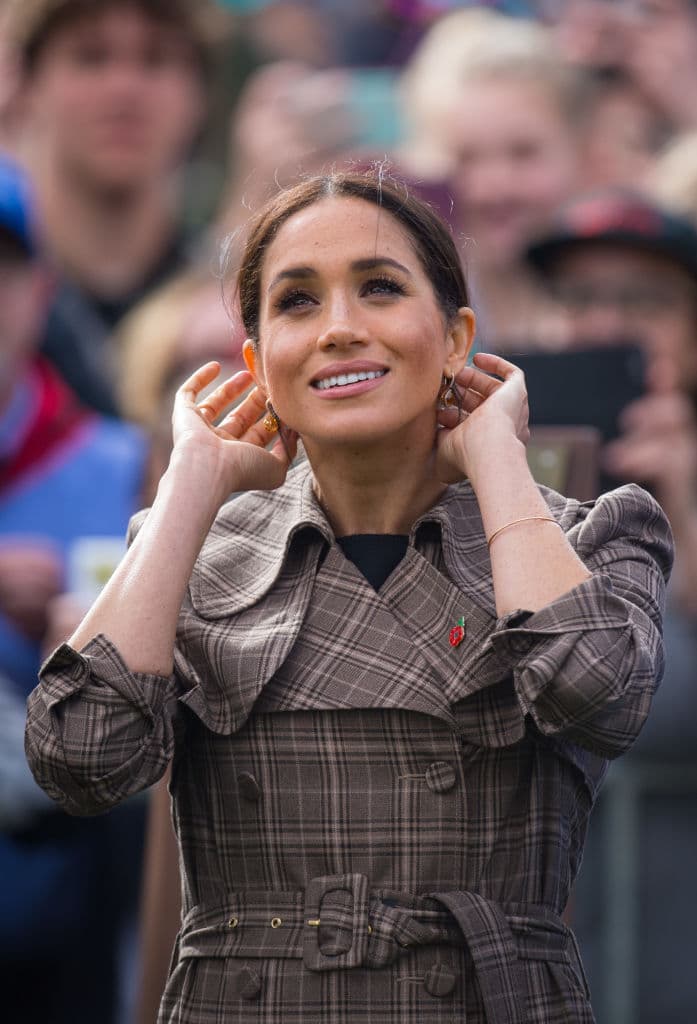 Meghan Markle deslumbró a todos con un vestido de maternidad de apenas 50 dólares