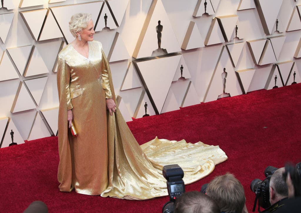 3 millones de cristales: Glenn Close se vistió de Óscar (literal) y el vestido pesó casi 20 kilos