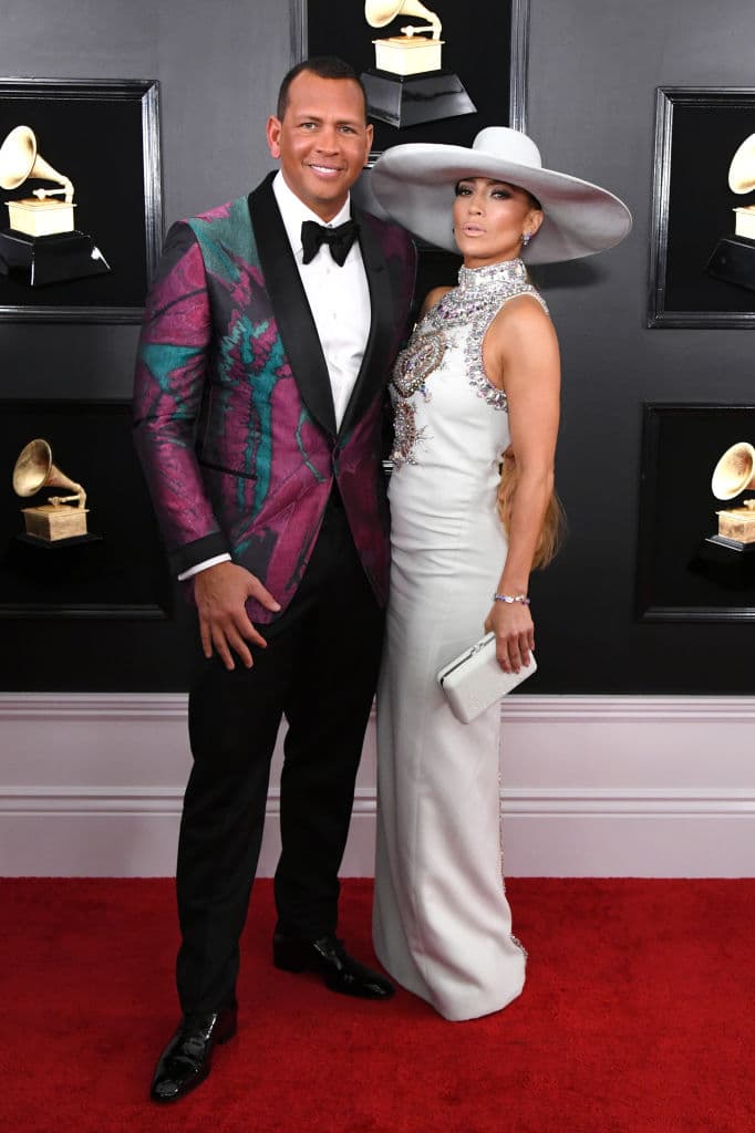 JLo homenajeó a María Félix y arrasó los Grammy con un look de cristales lleno de personalidad 