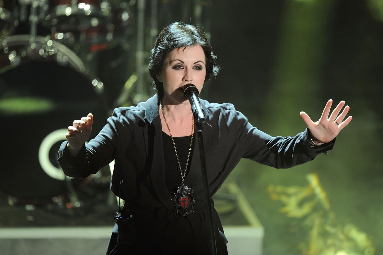 Esta es la desgarradora historia detrás de Zombie, la canción que compuso Dolores O'Riordan a los 23