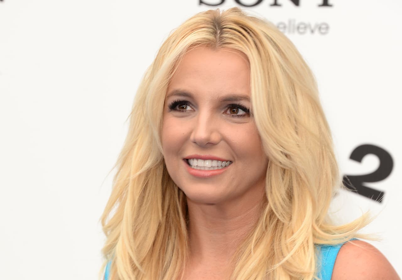 Britney abrió las puertas de su mansión y mostró su fabulosa decoración navideña