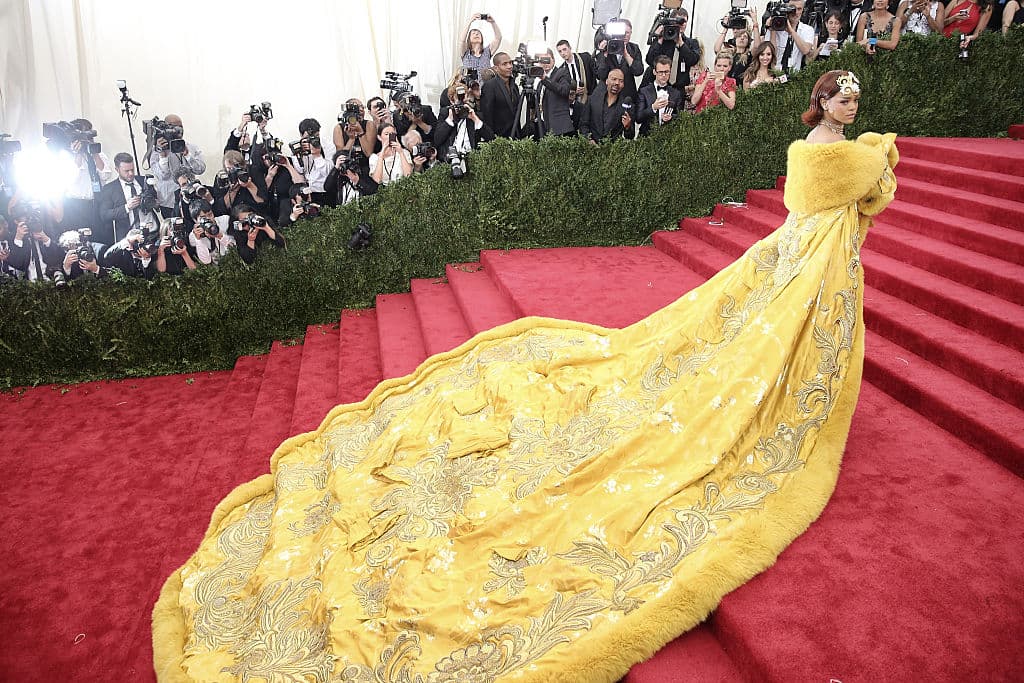 Rihanna, Lady Gaga y más: los vestidos más excéntricos del Met hasta ahora