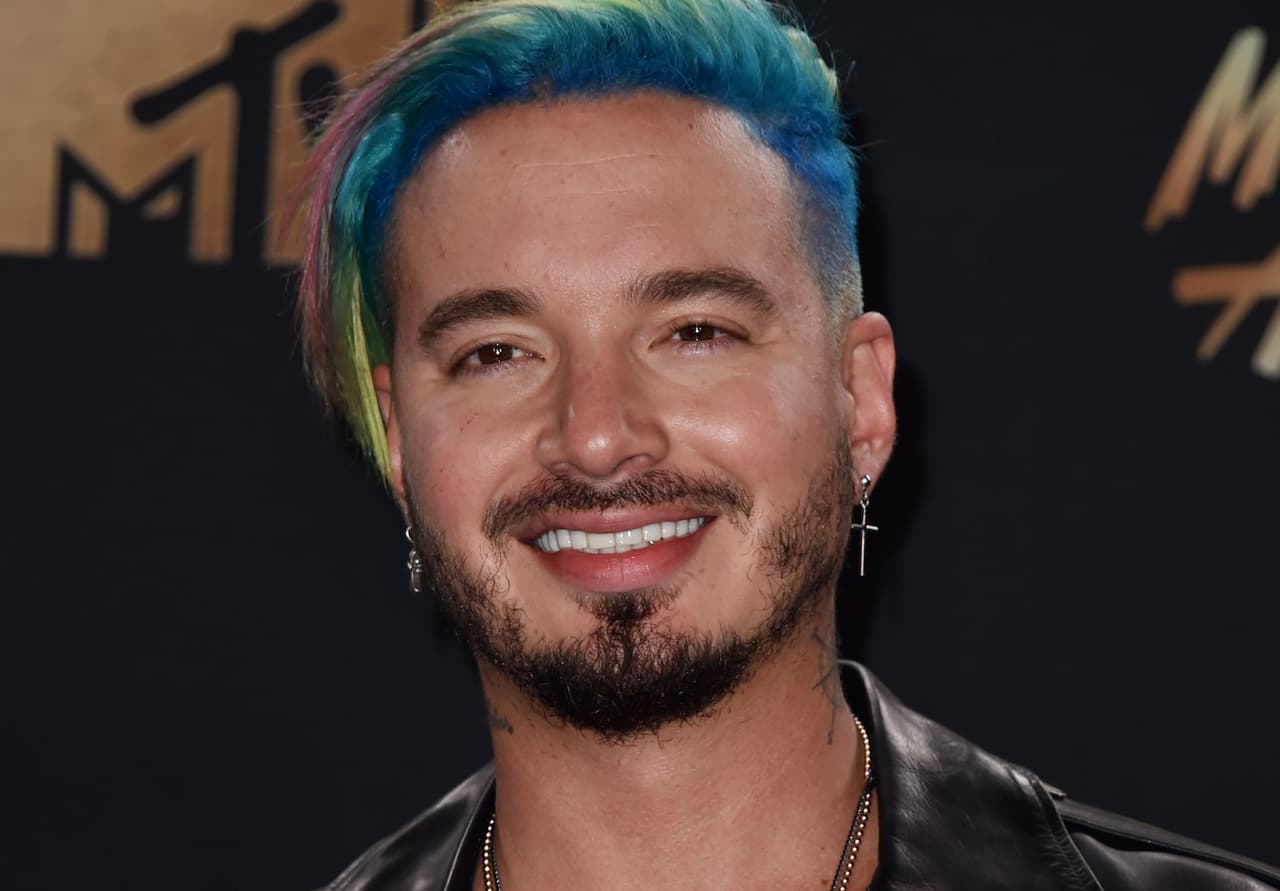 J Balvin le explicó una de sus canciones a los niños y sus reacciones te harán el día