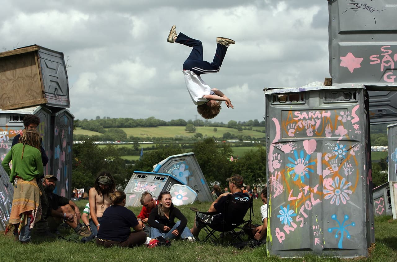 9 creaciones de Banksy que harán que te cuestiones muchas cosas